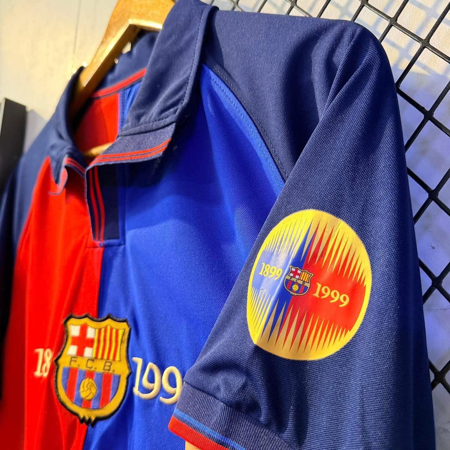 FC Barcelona 1899/99 Home Kit - Retro